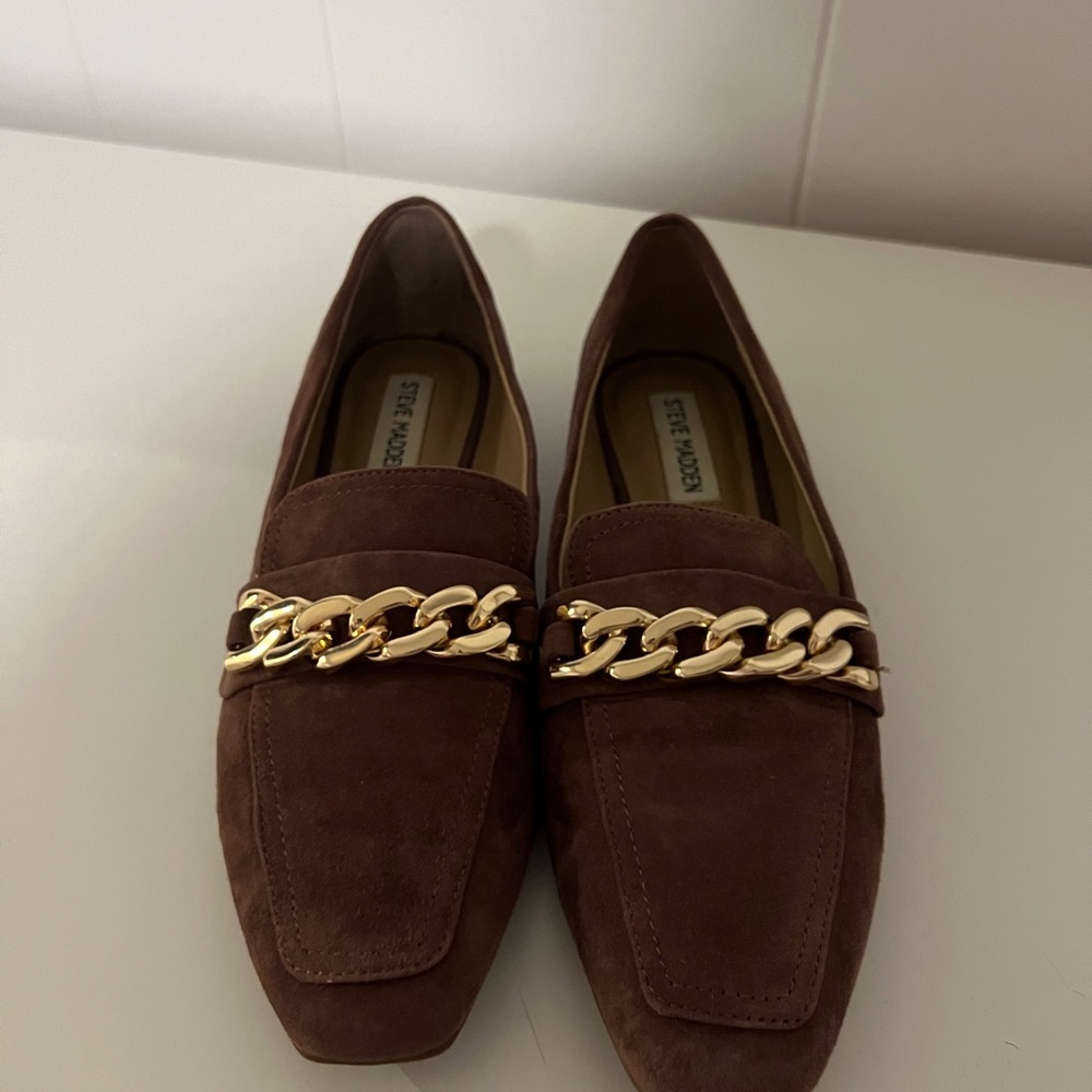 Steve Maden flat loafers with gold chain